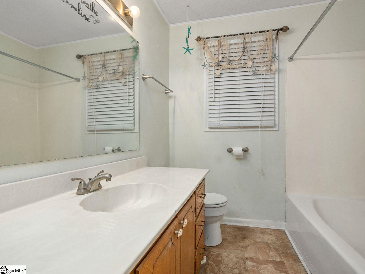 225 Hicks Drive Inman, SC 29349 - Photo 14 of 24