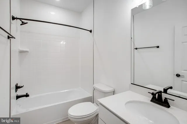 $669,999 | 2000 Divot Drive, Culpeper, VA 22701