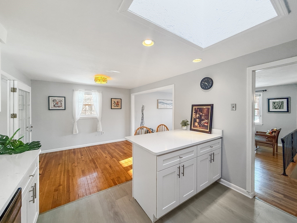10 Thoreau Road Northborough, MA 01532 - Photo 8 of 39 Gallery Image 8