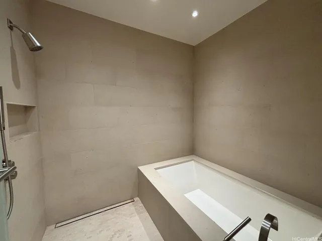 a view of utility room