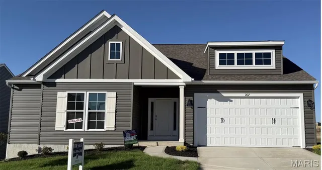 $580,784 | 207 Kreder Lane, St. Charles, MO 63304