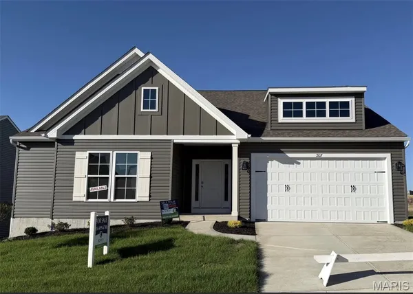 $580,784 | 207 Kreder Lane, St. Charles, MO 63304
