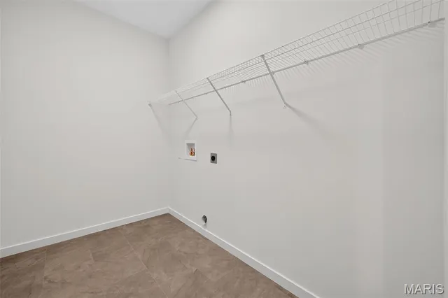 $580,784 | 207 Kreder Lane, St. Charles, MO 63304