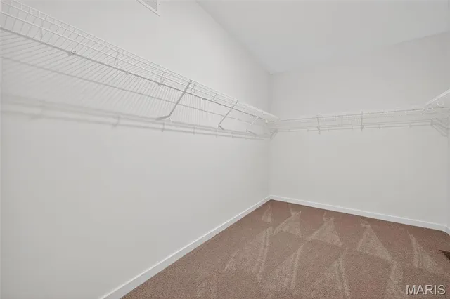 $580,784 | 207 Kreder Lane, St. Charles, MO 63304