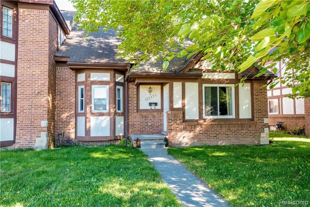 6450 Chase Road Dearborn, MI 48126 - Photo 2 of 19