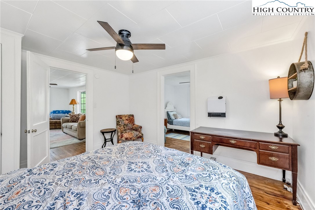 609 West Main Street Jefferson, NC 28640 - Photo 28 of 45