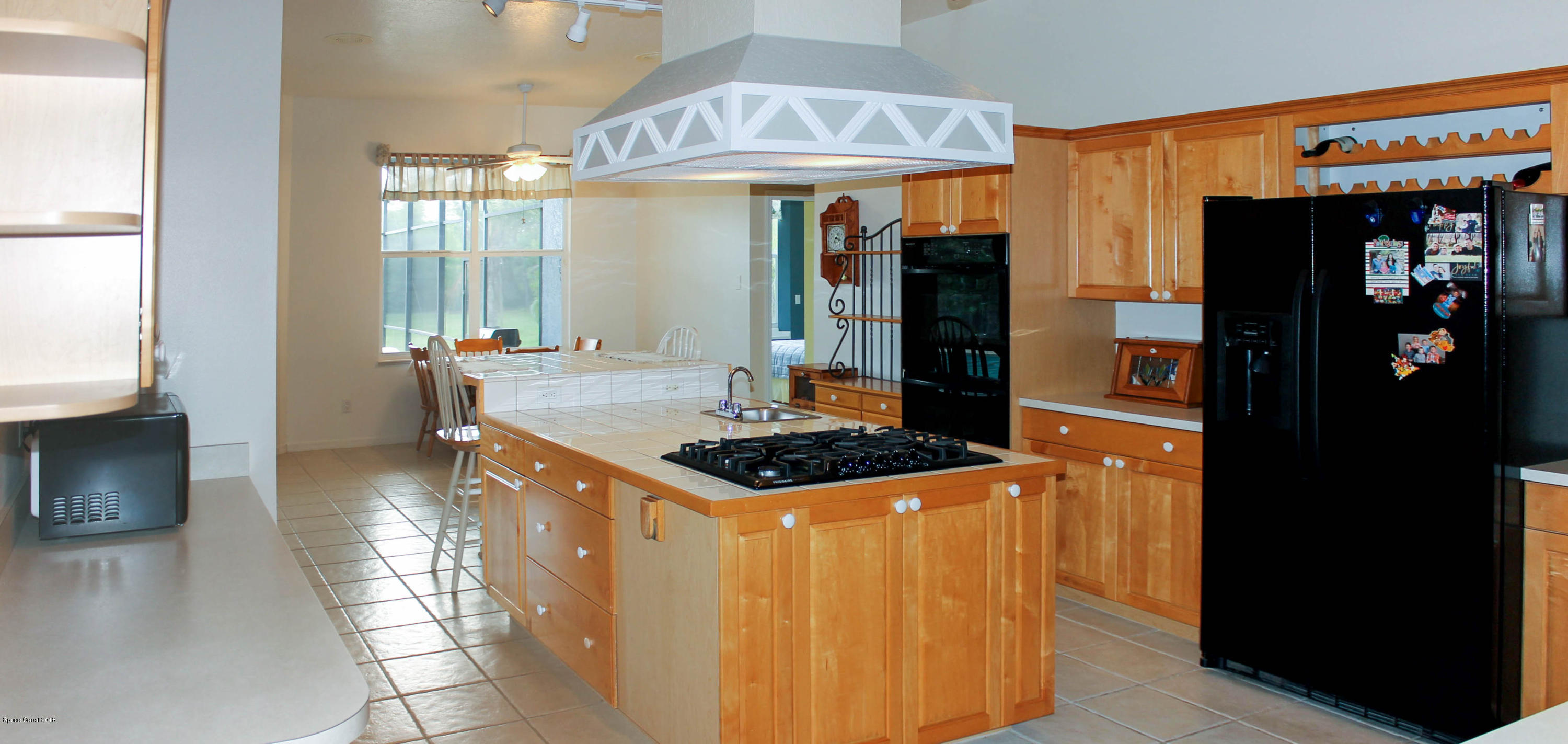 165 East Hall Road Merritt Island, FL 32953 - Photo 11 of 31 Kitchen