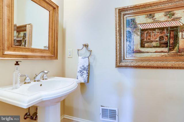 $8,750 | 1421 North Nash Street, Arlington, VA 22209