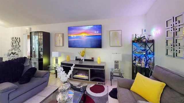 $339,000 | 2013 Greystone Trail, Orlando, FL 32818