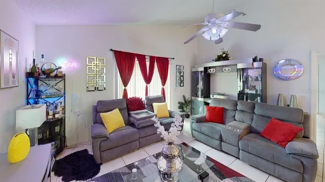 $339,000 | 2013 Greystone Trail, Orlando, FL 32818