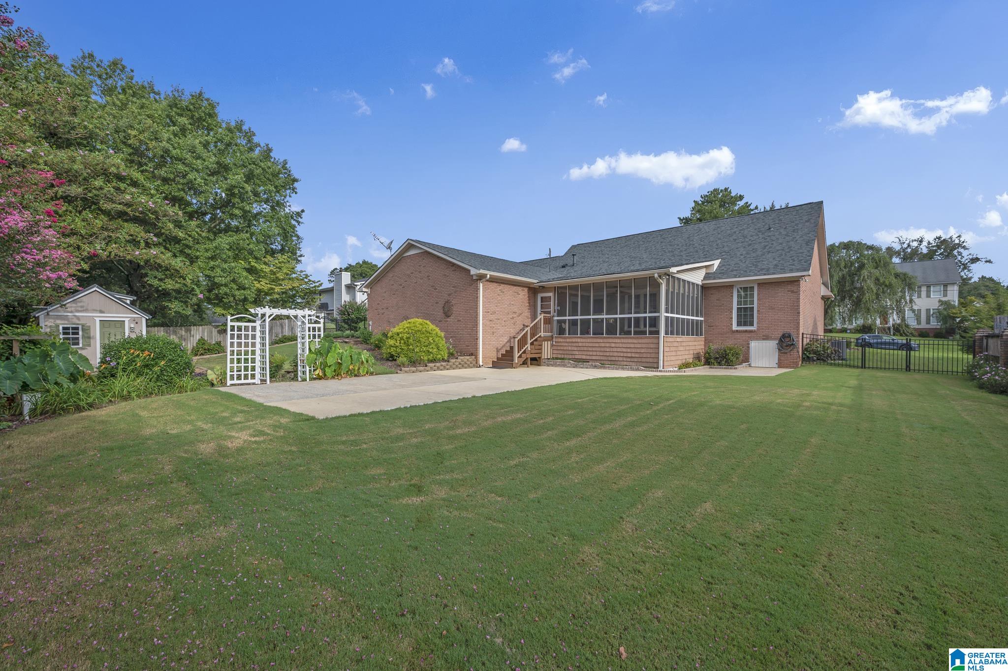 885 Springmeadow Drive Gardendale, AL 35071 - Photo 4 of 52