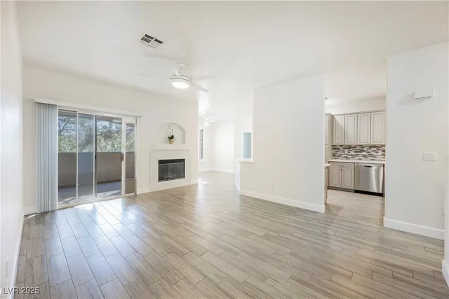 $349,900 | 2050 West Warm Springs Road, Unit 1421, Henderson, NV 89014