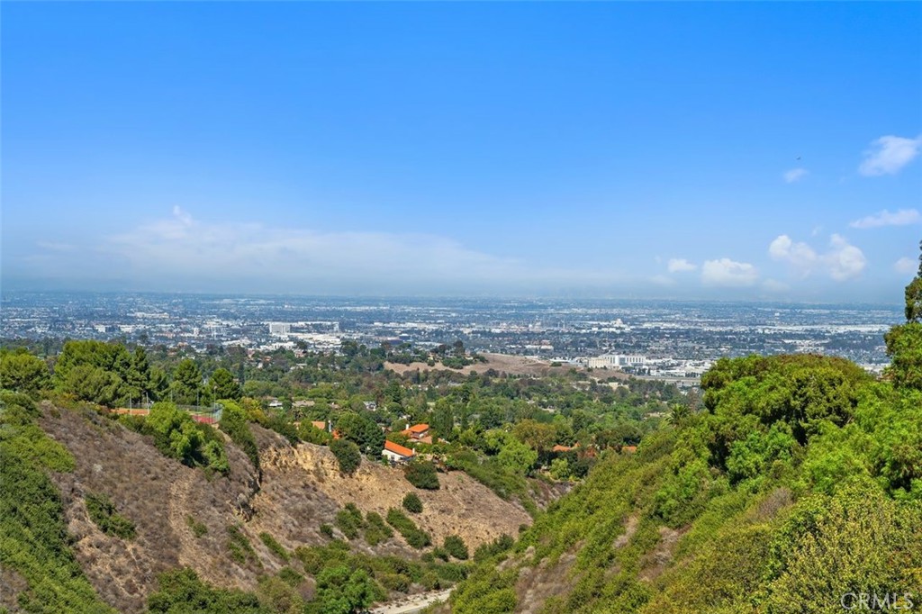27527 Rainbow Ridge Road Palos Verdes Peninsula, CA 90274 - Photo 20 of 31 Gallery Image 20