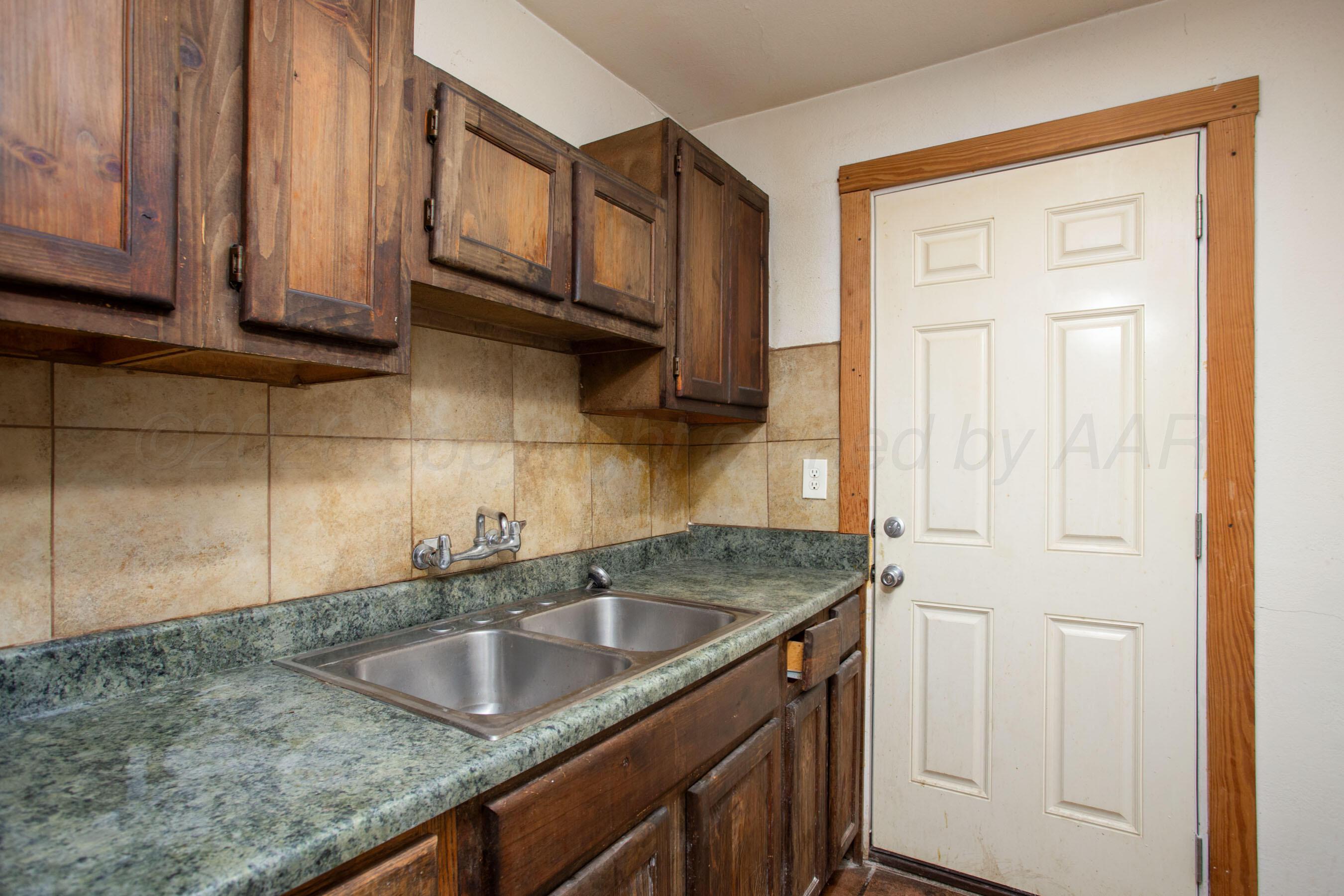 1209 Southwest 9th Avenue Amarillo, TX 79101 - Photo 14 of 22 13