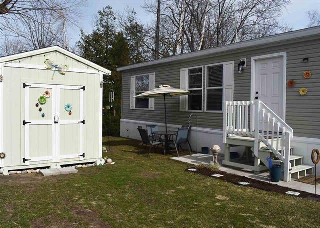 8715 Sandy Street Alanson, MI 49706 - Photo 3 of 4 image