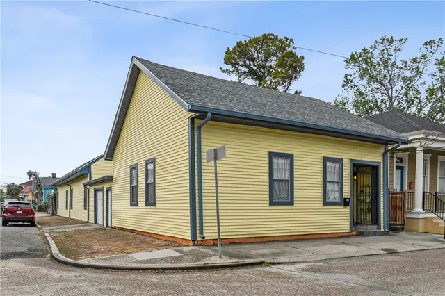 $449,900 | 3031 Annunciation Street, New Orleans, LA 70115