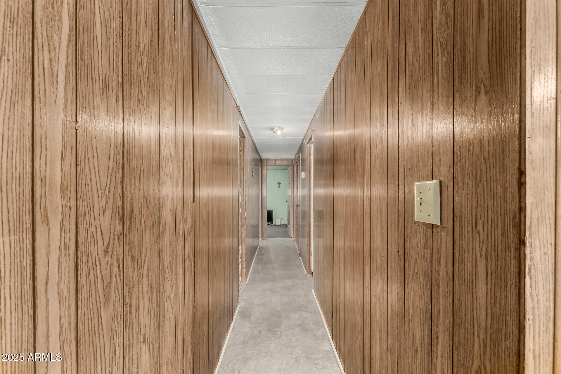 11252 East Boise Street Apache Junction, AZ 85120 - Photo 27 of 34 a view of a hallway