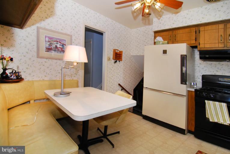 7417 Bath Street Springfield, VA 22150 - Photo 3 of 30 Kitchen