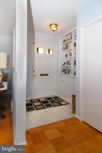 7417 Bath Street Springfield, VA 22150 - Photo 22 of 30 Interior (General)