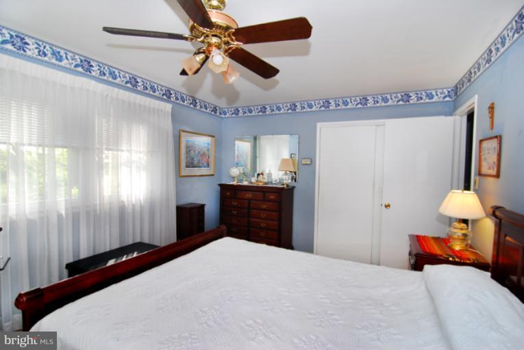 7417 Bath Street Springfield, VA 22150 - Photo 23 of 30 Bedroom (Master)