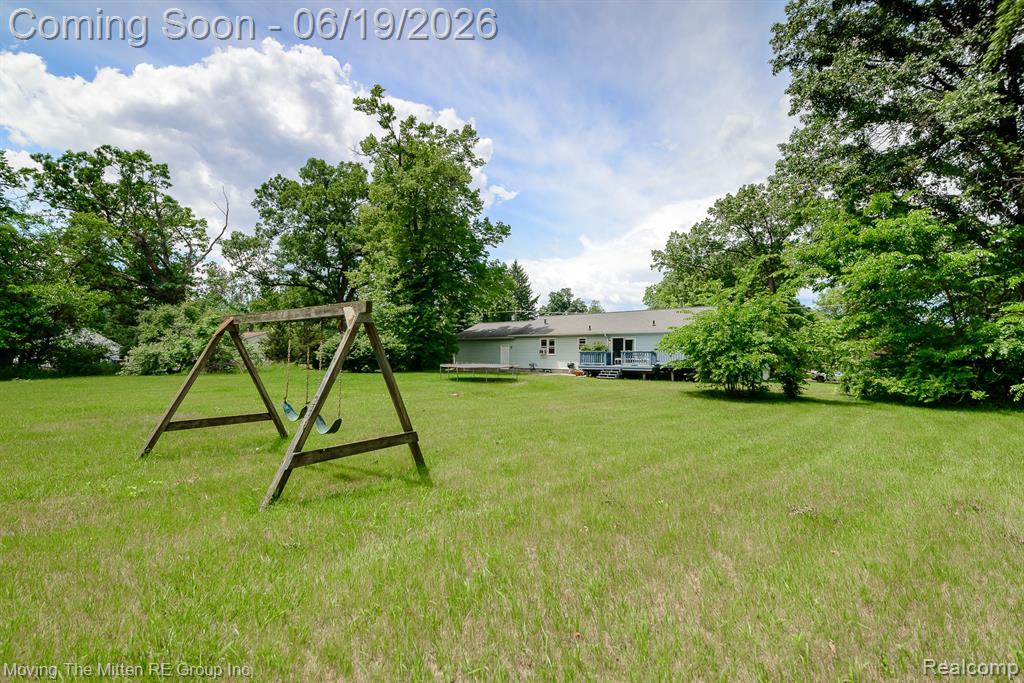 24567 Sherwood Road Belleville, MI 48111 - Photo 11 of 49