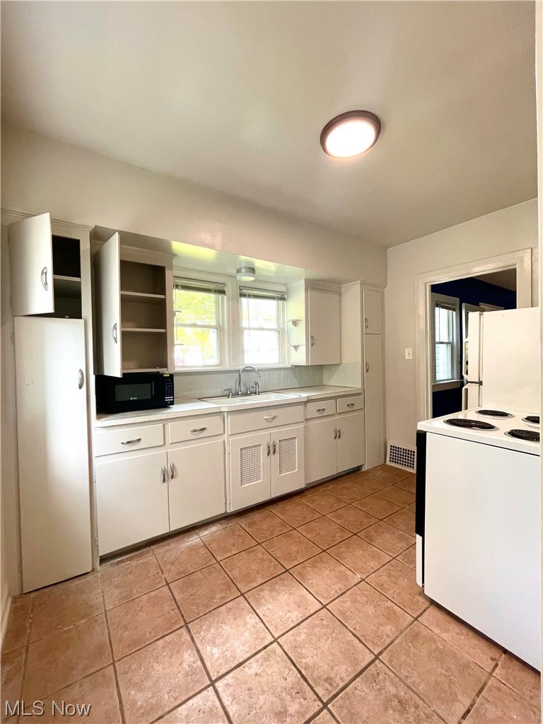 1216 Dayton Street Akron, OH 44310 - Photo 5 of 16 Gallery Image 5