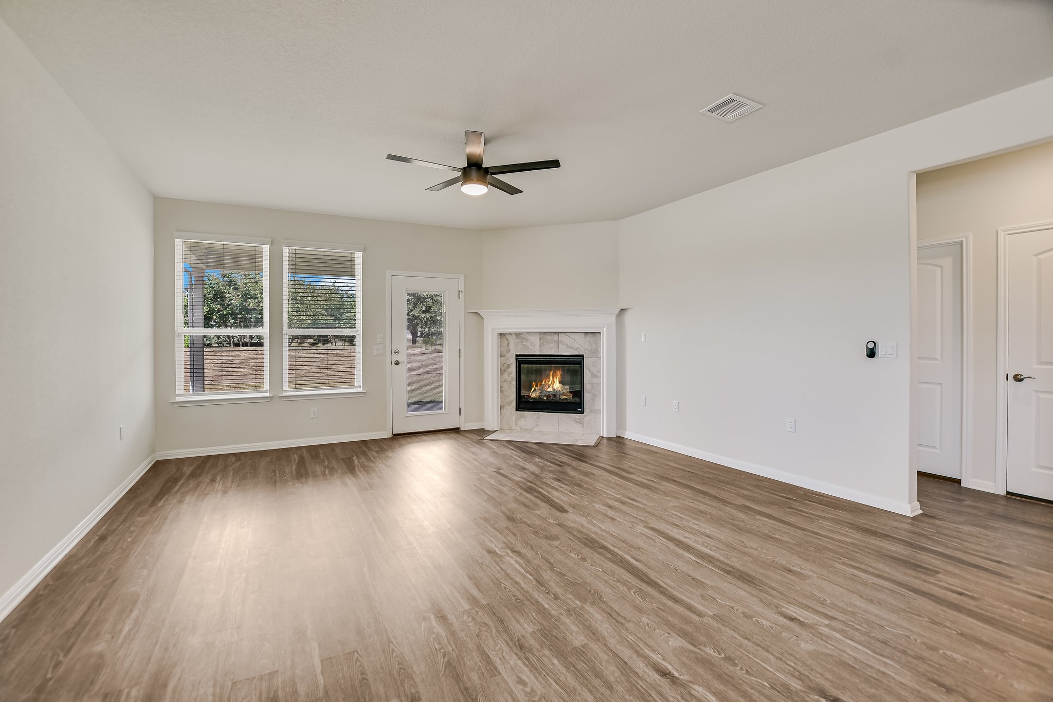 201 Hanging Star Lane Georgetown, TX 78633 - Photo 11 of 19 Gallery Image 11