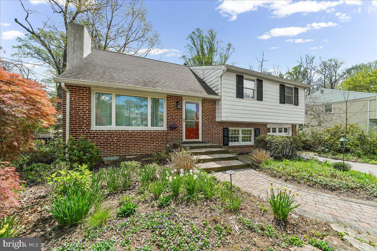 1154 Sylvan Road West Chester, PA 19382 - Photo 4 of 44 Front View of Home