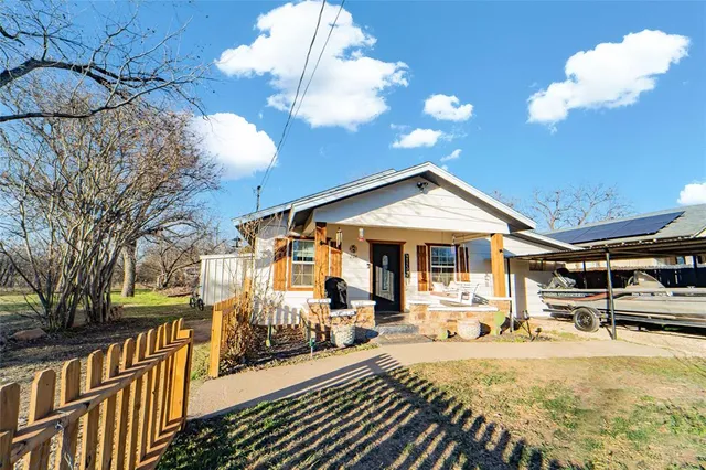 $164,000 | 206 East 2nd Street, Breckenridge, TX 76424