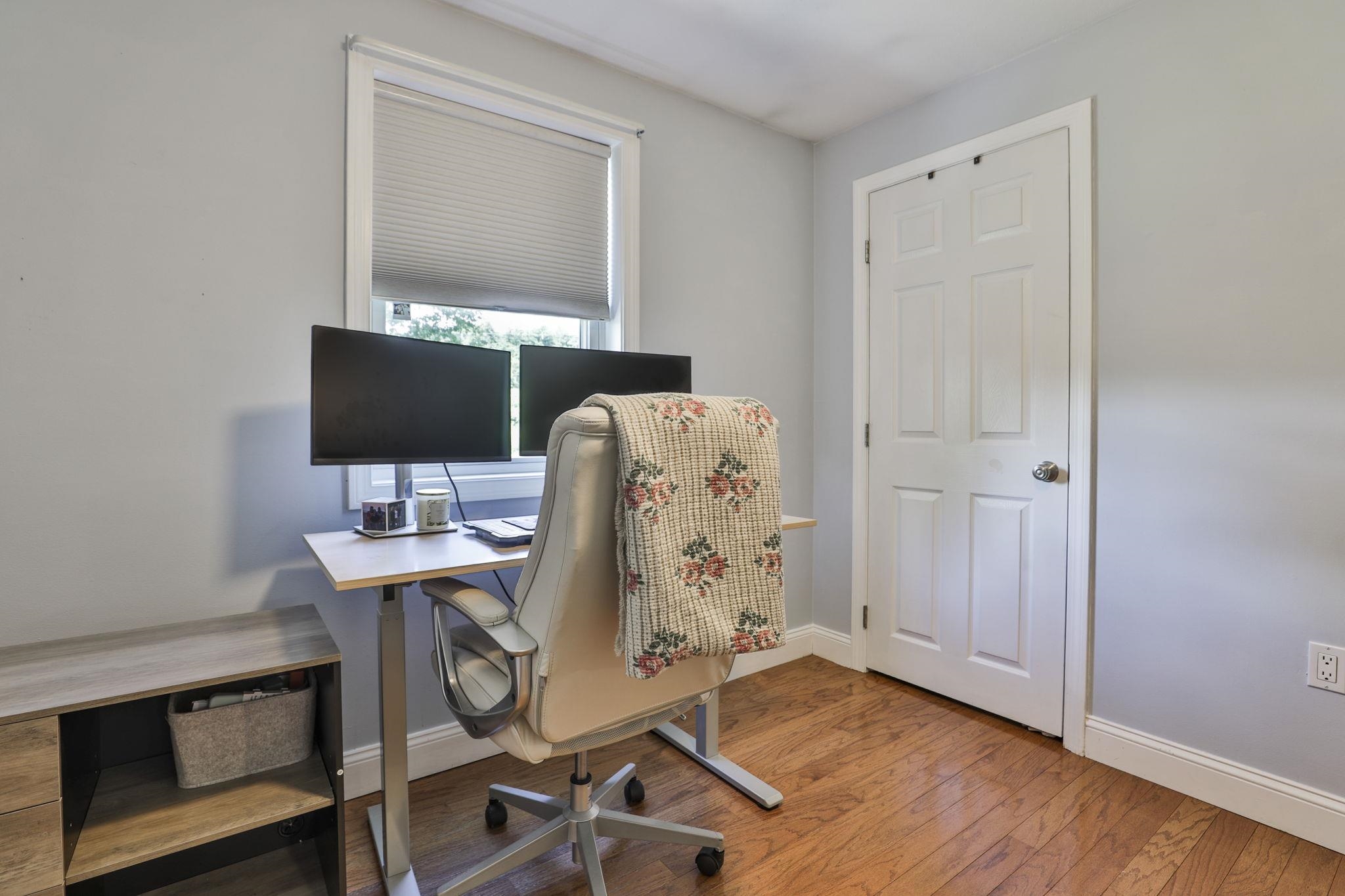 506 Mammoth Road Pelham, NH 03076 - Photo 20 of 39 Gallery Image 20