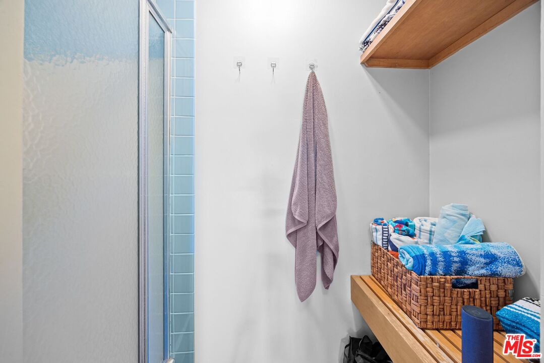 1133 Somera Road Los Angeles, CA 90077 - Photo 21 of 44