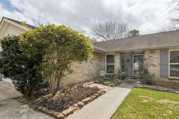 9211 Benwick Street Spring, TX 77379 - Photo 3 of 24