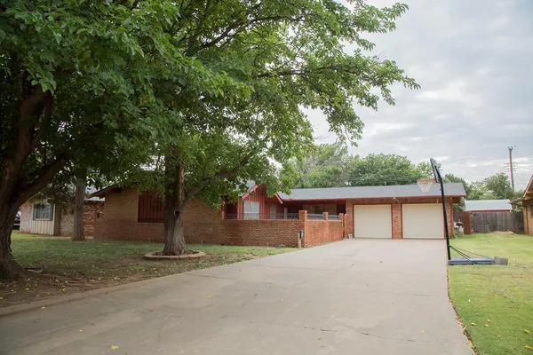 $225,000 | 1311 Holliday, Plainview, TX 79072