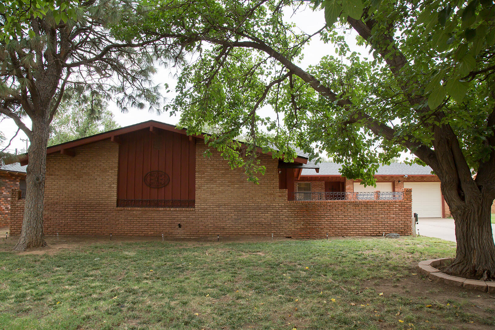 1311 Holliday Plainview, TX 79072 - Photo 3 of 68 _MG_1165