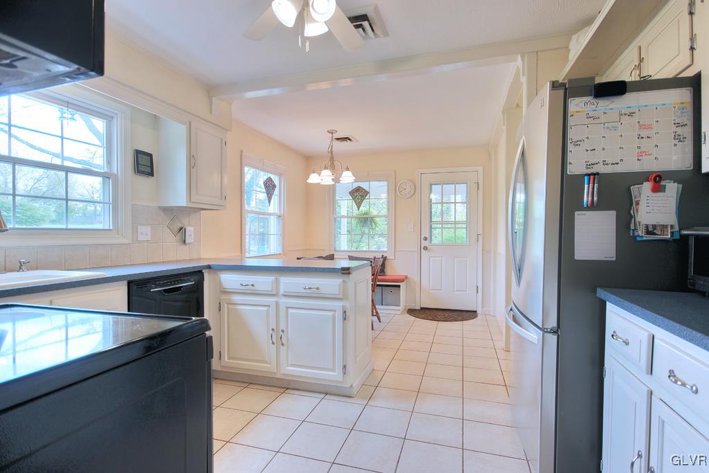 1283 Country Club Road Allentown, PA 18106 - Photo 14 of 38 Gallery Image 14