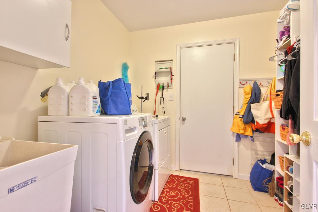 1283 Country Club Road Allentown, PA 18106 - Photo 19 of 38 Gallery Image 19