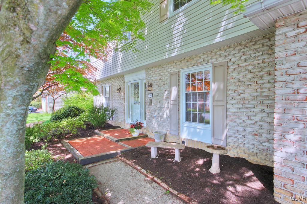 1283 Country Club Road Allentown, PA 18106 - Photo 4 of 38 Gallery Image 4