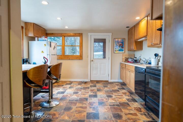 750 South Millward Street Jackson, WY 83001 - Photo 11 of 25 Kitchen