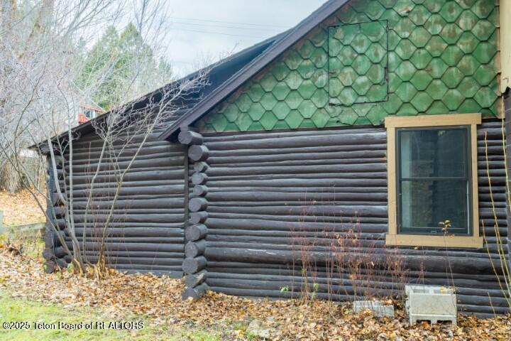 750 South Millward Street Jackson, WY 83001 - Photo 6 of 25 1930s Vintage Cabin