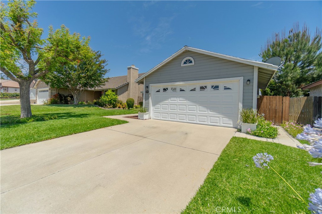 7255 Parkside Place Rancho Cucamonga, CA 91701 - Photo 29 of 33 Front