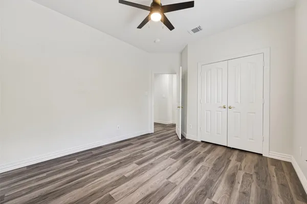 $2,500 | 5905 Sawyer Drive, Pearland, TX 77581