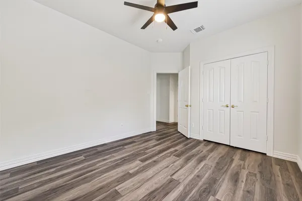 $2,500 | 5905 Sawyer Drive, Pearland, TX 77581