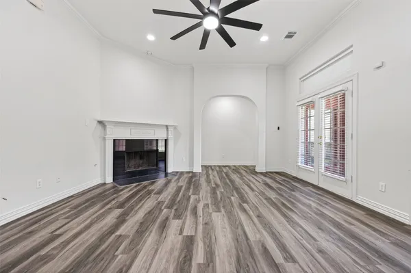$2,500 | 5905 Sawyer Drive, Pearland, TX 77581