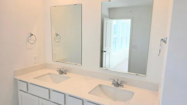 $357,990 | 4747 Airlake Drive, Woodbury, MN 55129