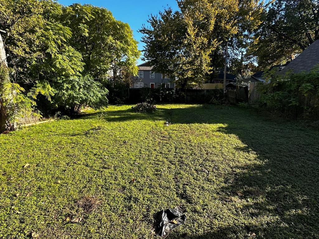 4610 Sycamore Street Dallas, TX 75204 - Photo 14 of 14 a view of a garden with large trees