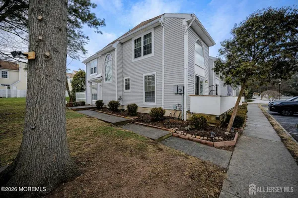 $530,000 | 22 Borell Square, Parlin, NJ 08859