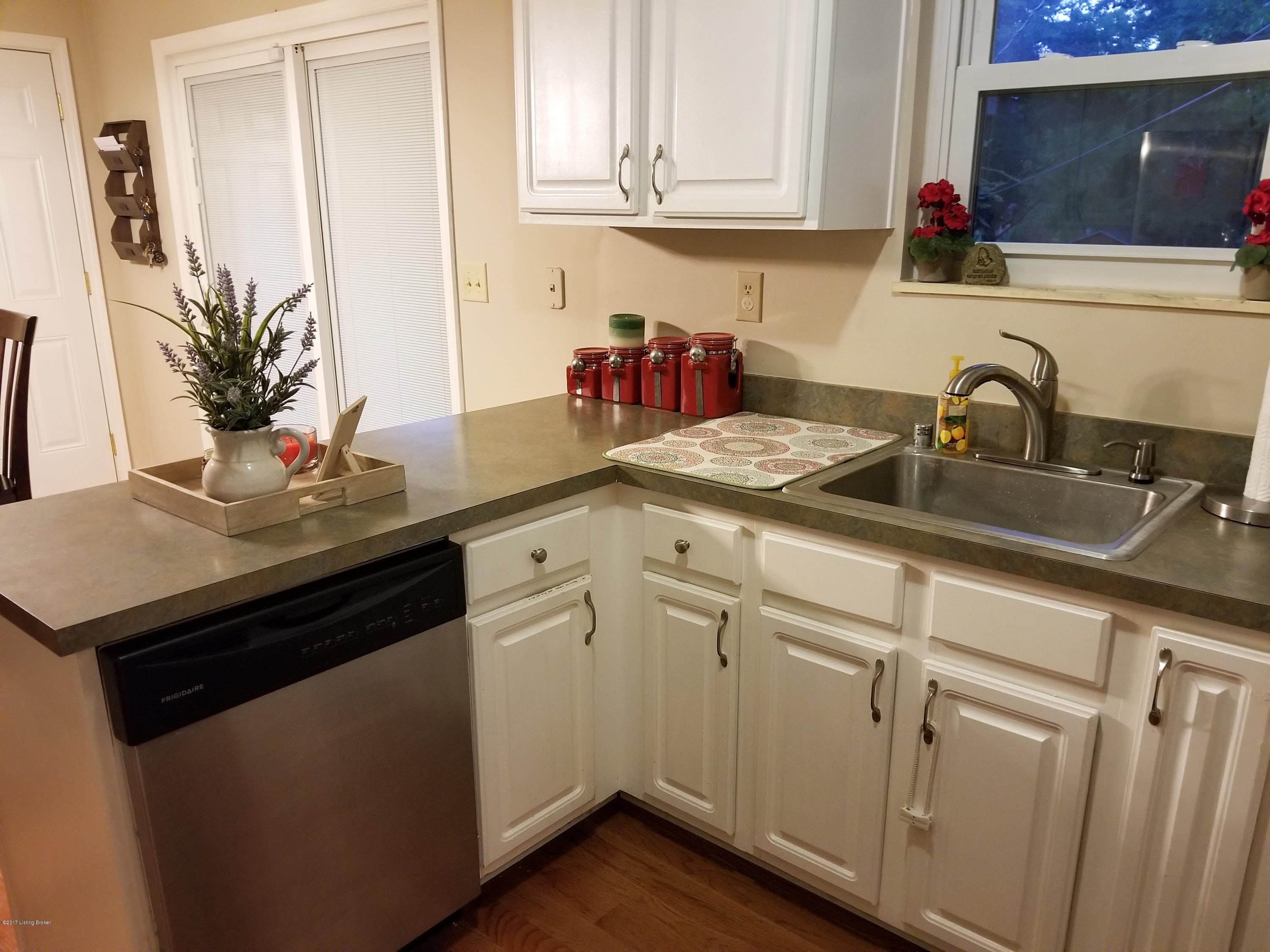 420 Bluegrass Road Elizabethtown, KY 42701 - Photo 23 of 37 24