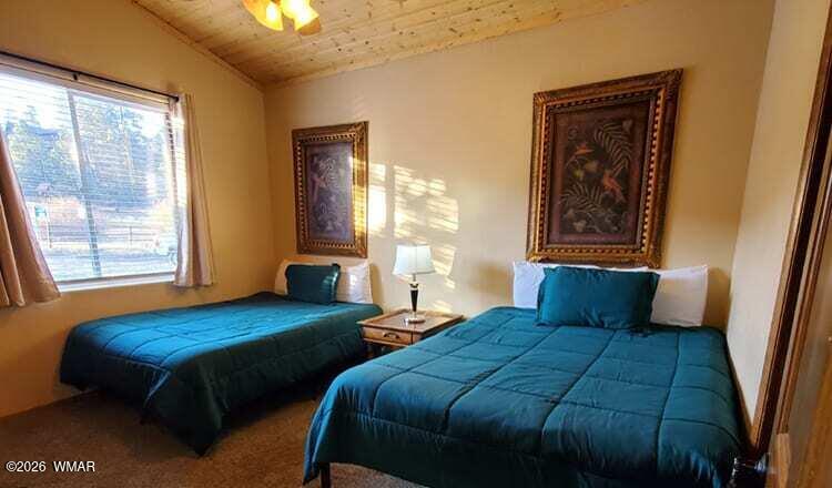 284 Main Street Eagar, AZ 85925 - Photo 10 of 11 284 GUEST BEDROOM