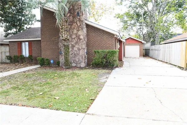 $189,500 | 2213 Van Arpel Drive, Laplace, LA 70068