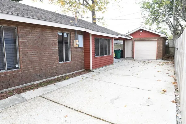 $189,500 | 2213 Van Arpel Drive, Laplace, LA 70068